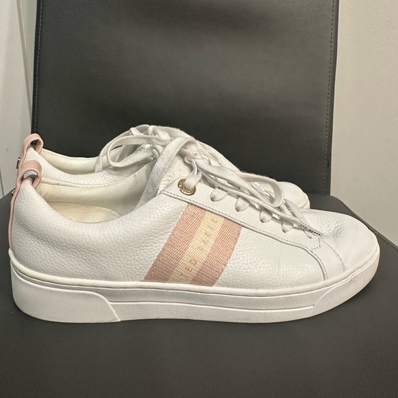 TED BAKER WHITE LEATHER SNEAKERS - Picture 4 of 9